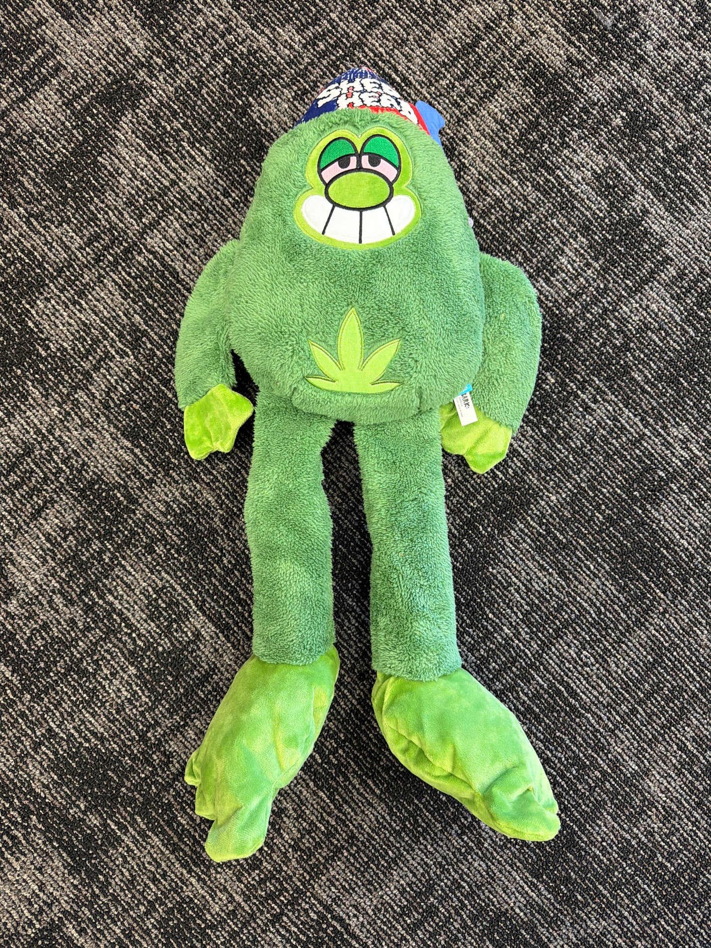 Bark 420 Grassquatch dog toy size XL