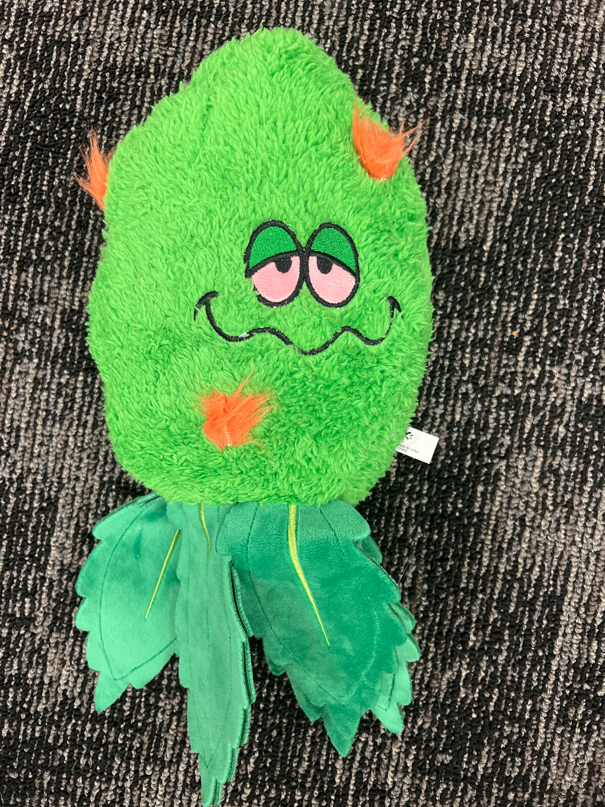 Bark 420 Rip Von Dankle Nug dog toy size L