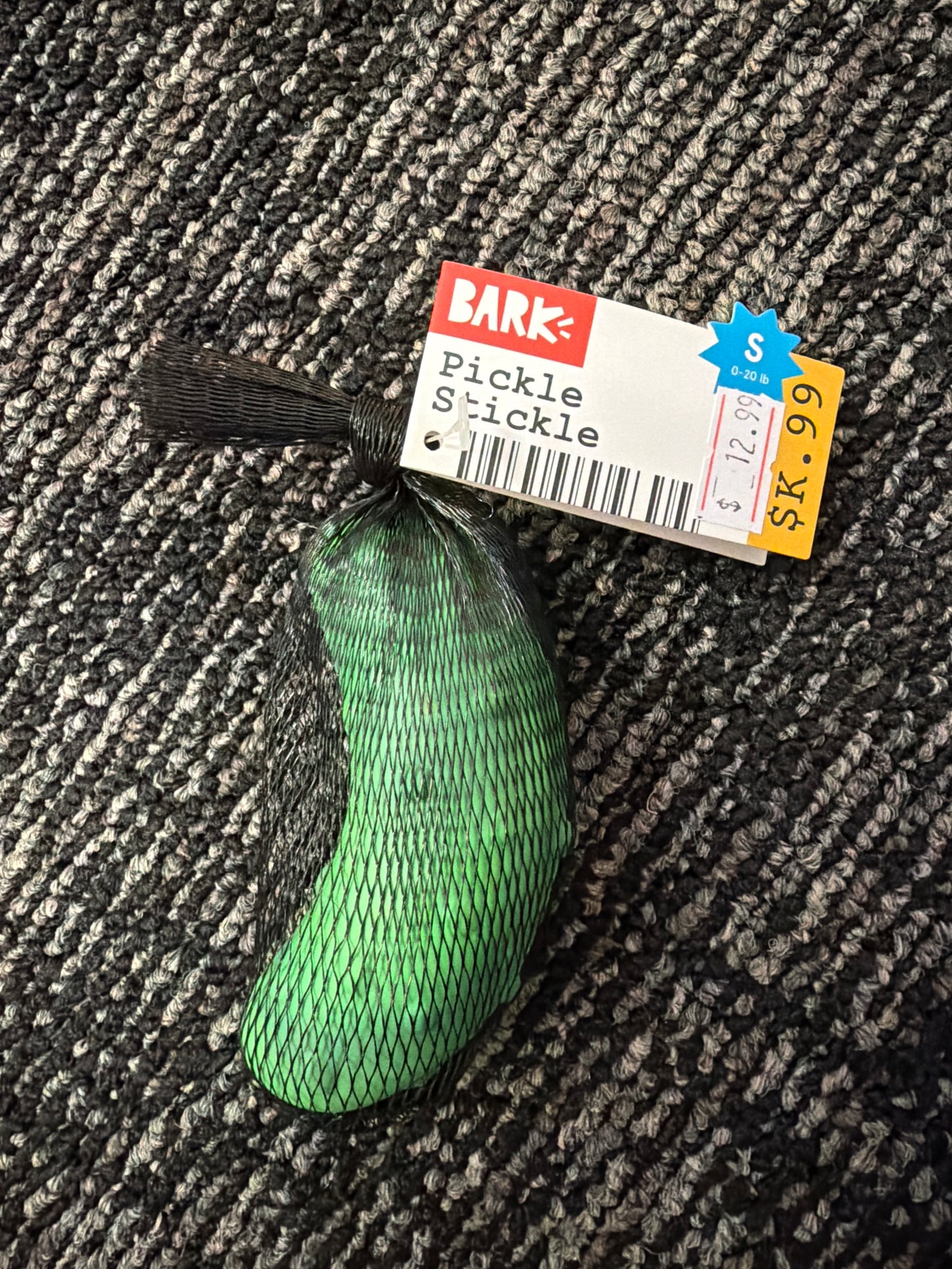 Bark Super Chewer Pickle Stickle size small