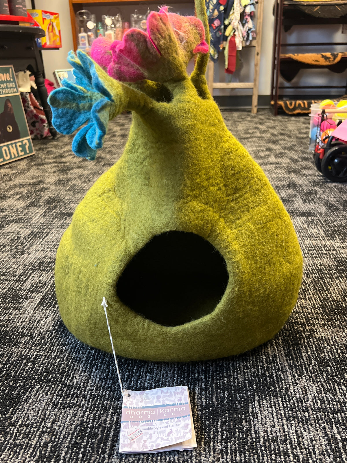 Dharma Karma Bouquet Wool Pet Cave Dog/Cat