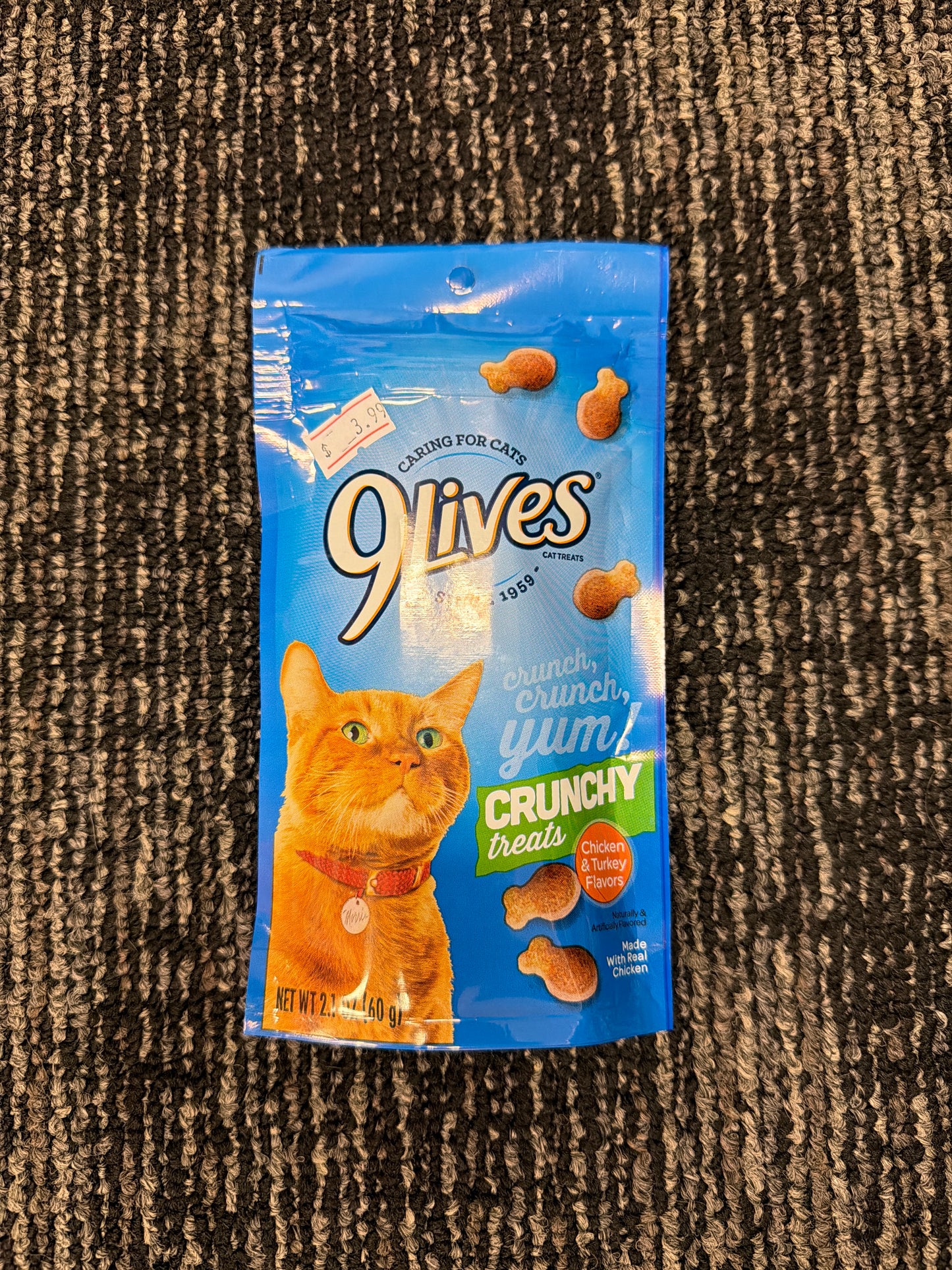 9Lives Crunchy cat treats chicken & turkey
