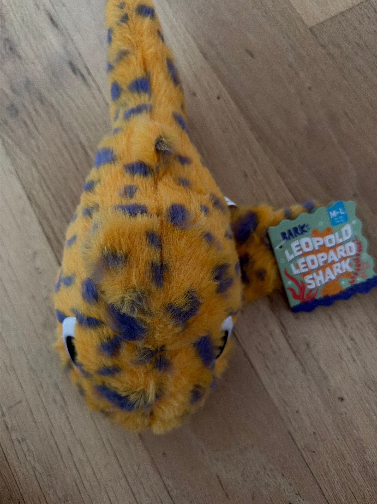 Bark Leopold Leopard Shark dog toy size m/l