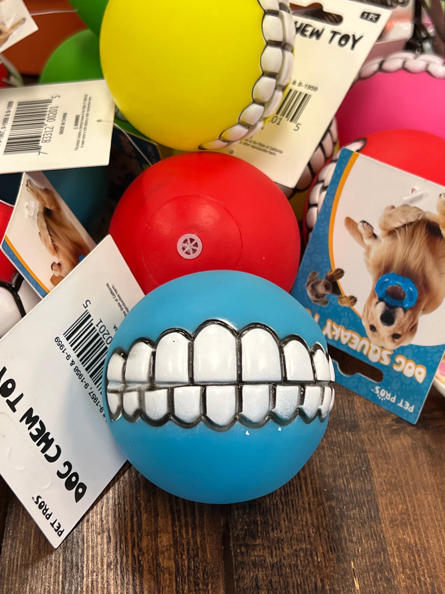 Squeaky teeth dog toy ball multicolored