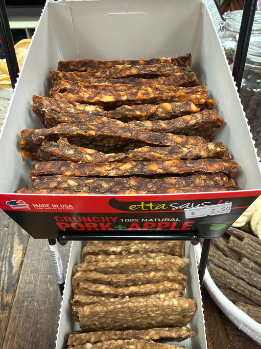 Etta says! Premium crunchy bars Pork & Apple dog treats