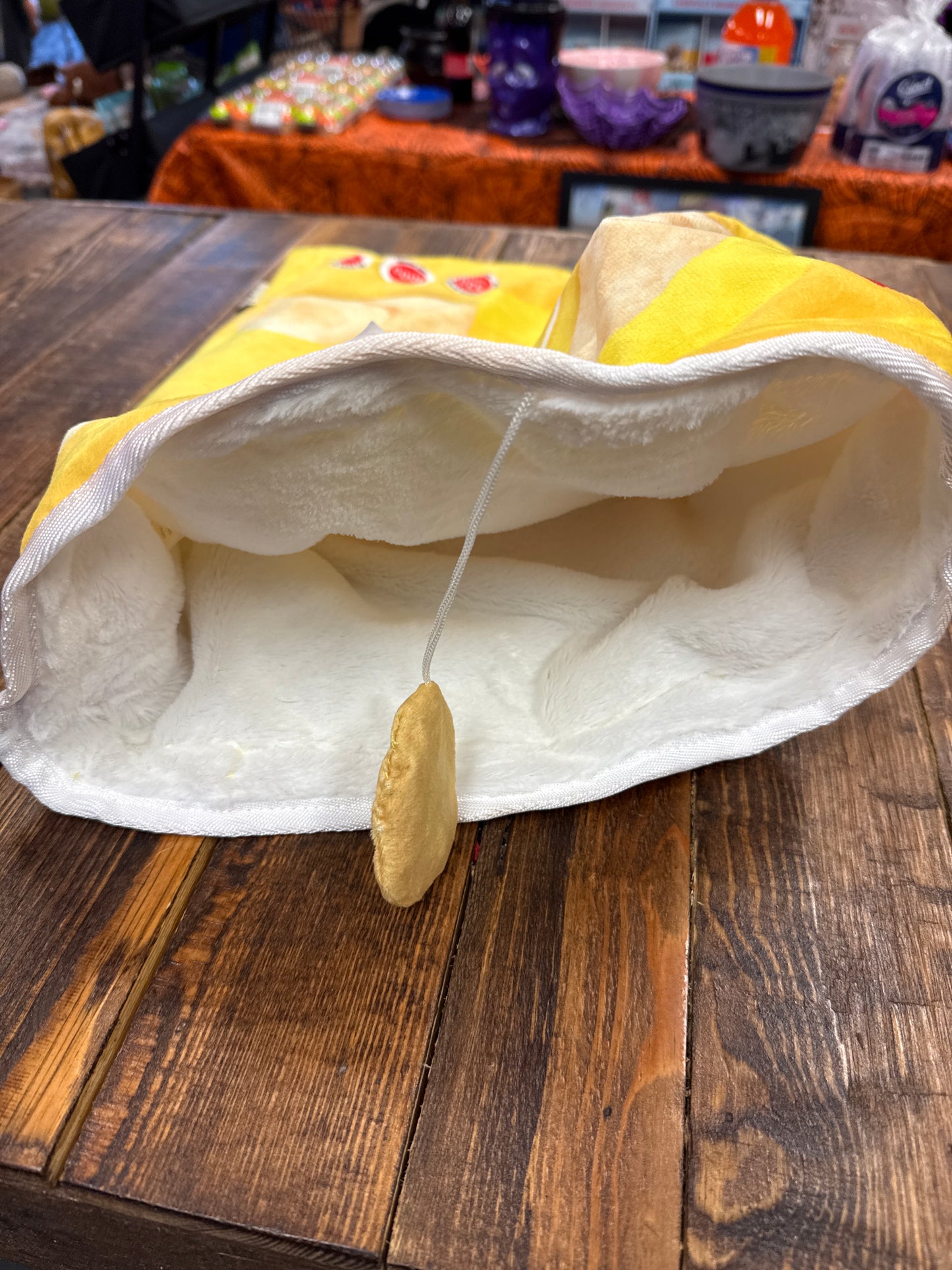 Cat Puppy Toy Sleeping Bag Cute Potato Chip Bag Design Hanging Snack Toy Crinkle Paper Pet Accessories Yellow