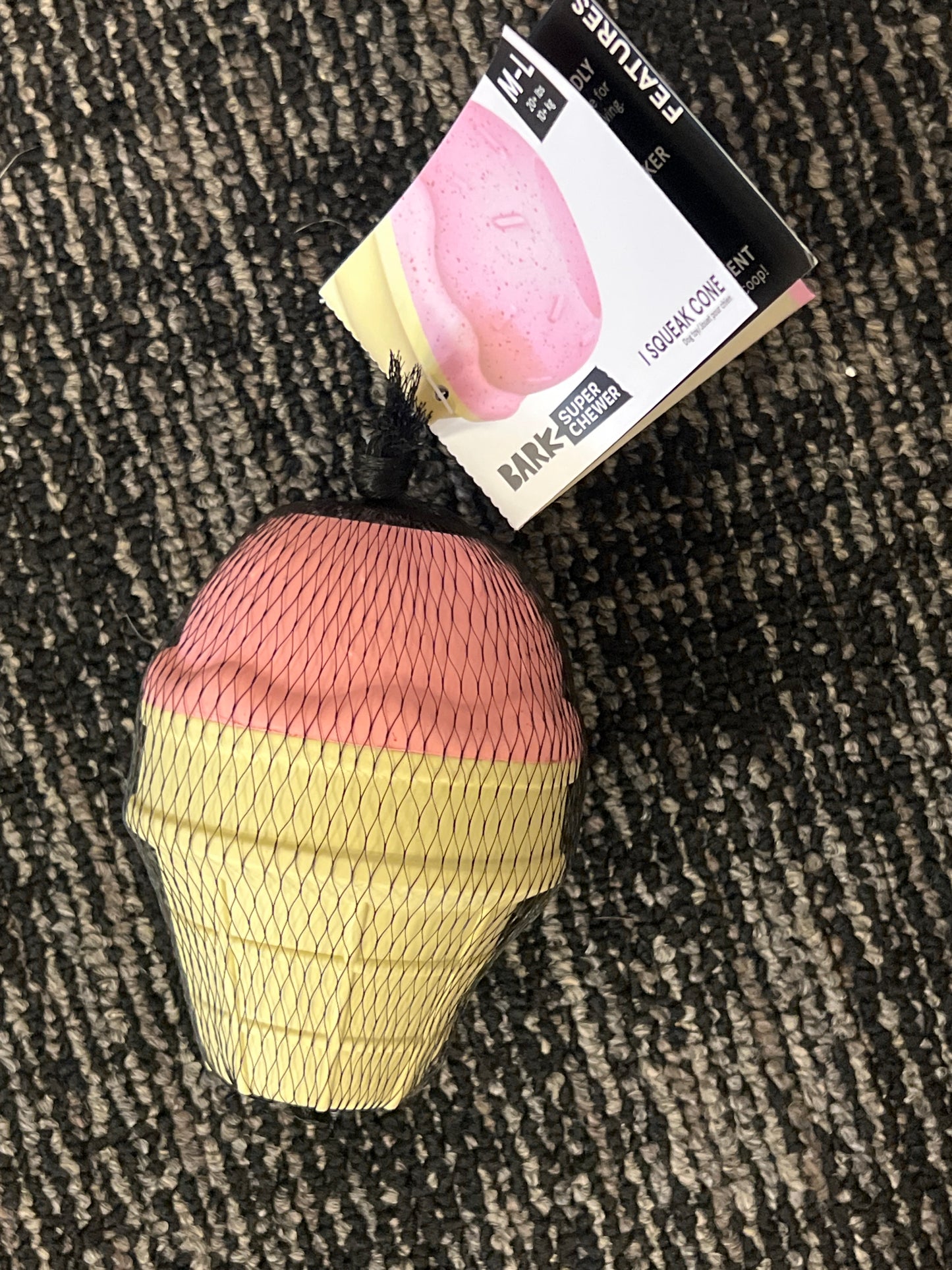 Bark I Squeak Cone M/L super chewer dog toy